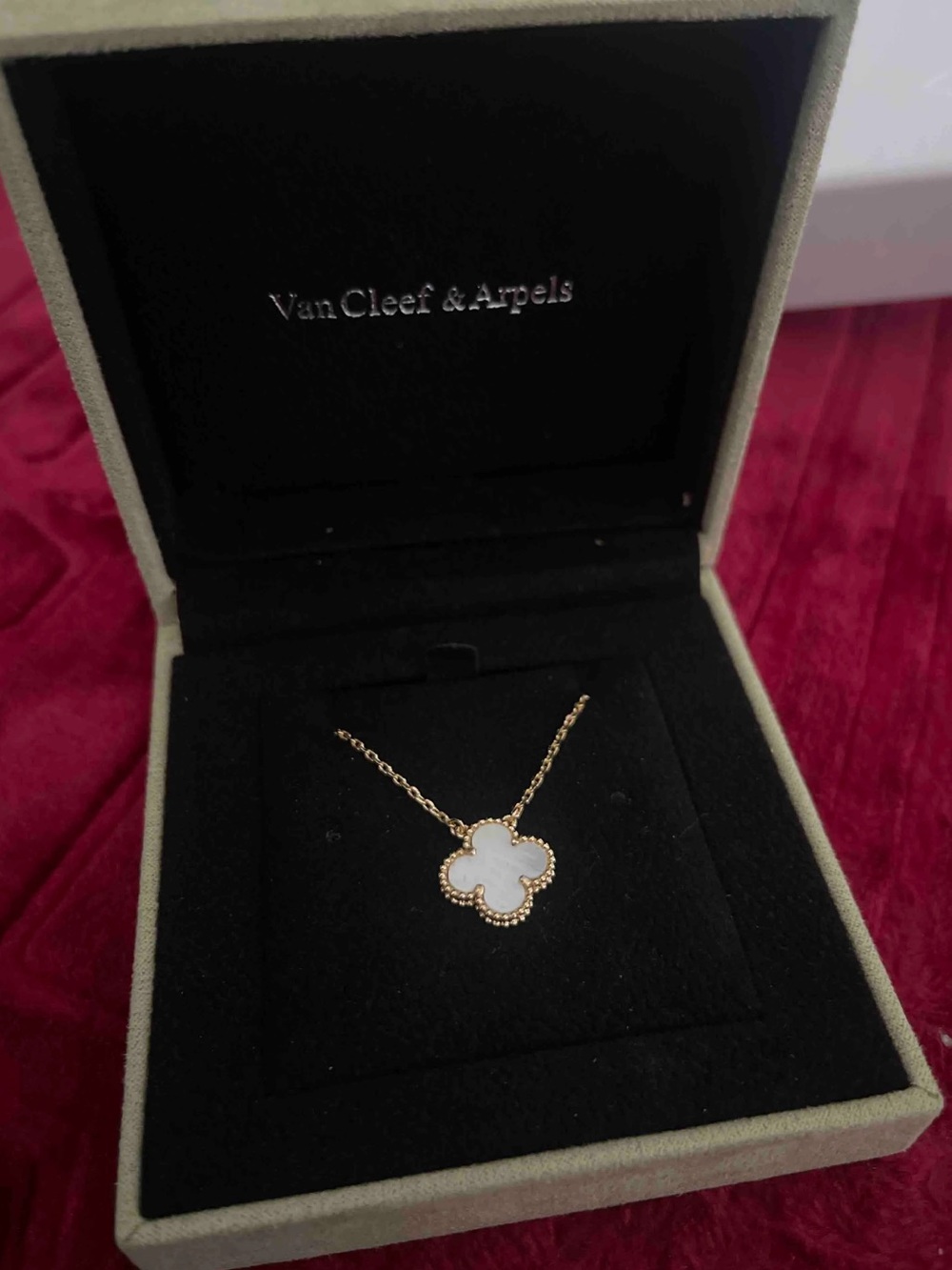 Van Cleef & Arpels mother of pearl necklace